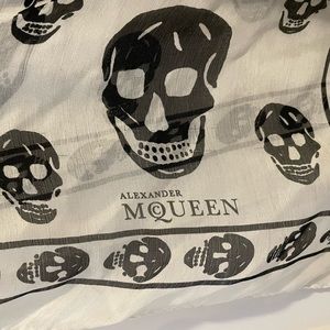 Alexander Mcqueen scarf